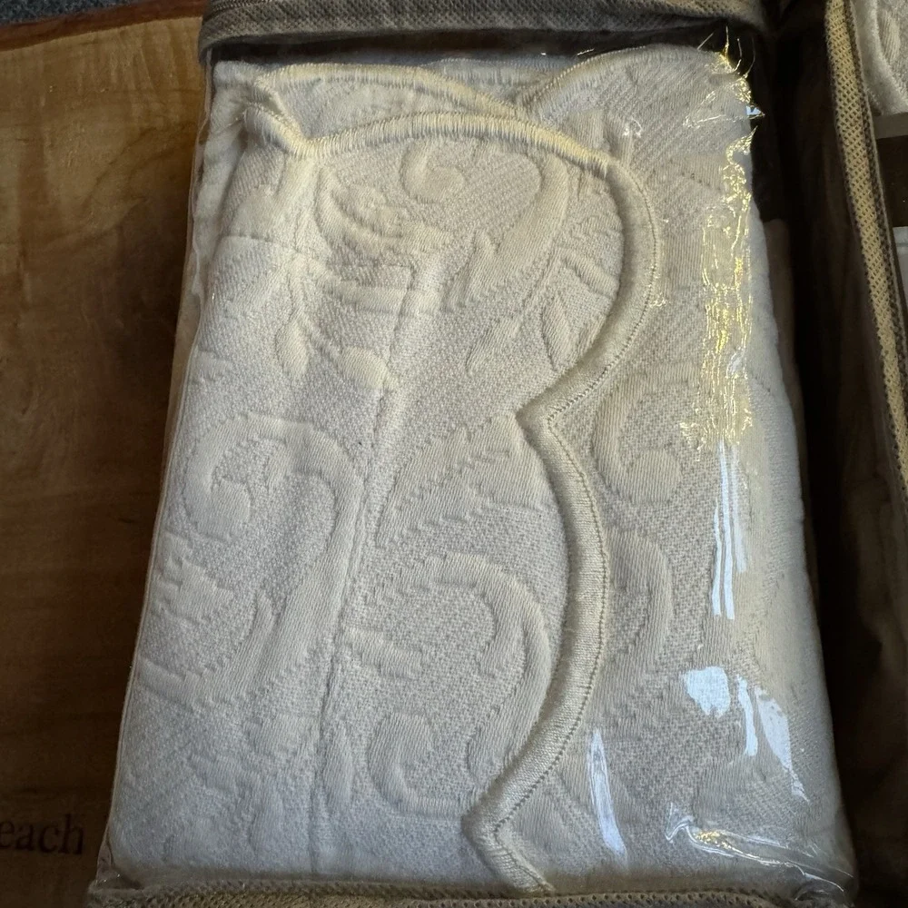 Lamont Home Noya Standard‎ Pillow Shams Ivory Set of 2 100% Cotton Matelasse NOS